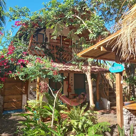 La Urraca Loca Hostel Balgue Exterior photo