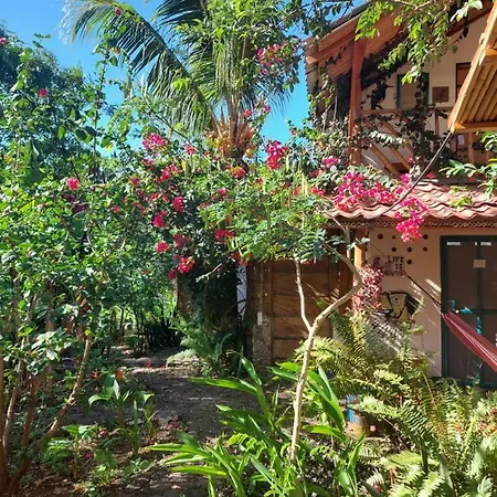 La Urraca Loca Hostel Balgue Exterior photo
