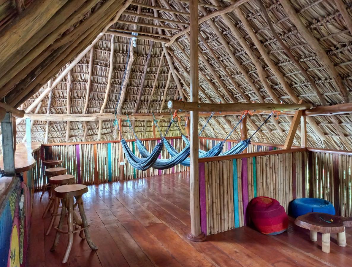 Hostel La Urraca Loca *