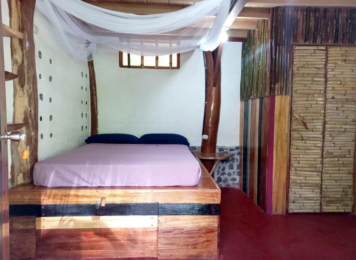 La Urraca Loca Hostel